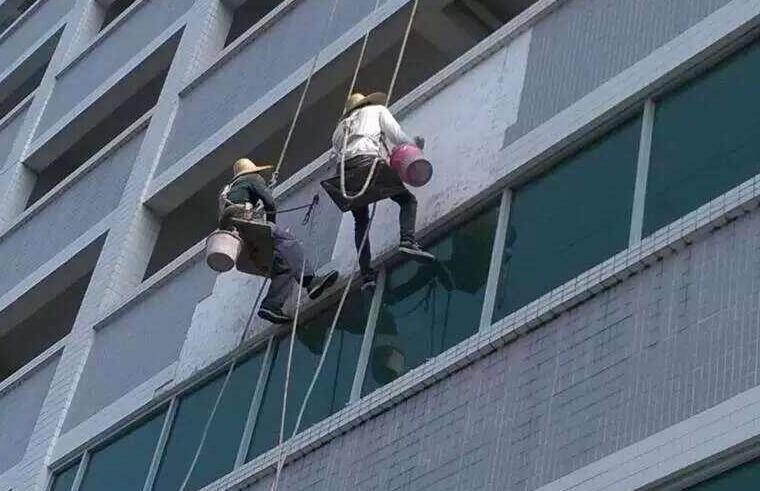 外墻防水刻不容緩，具體施工補漏方案如下